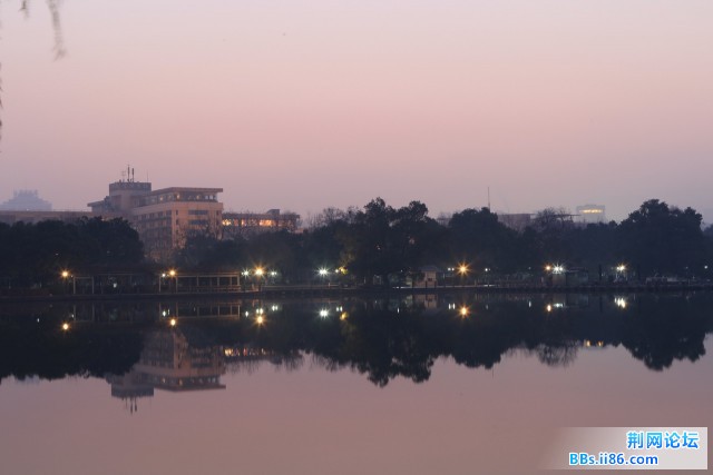 西湖晨光曲BI0E5925.JPG