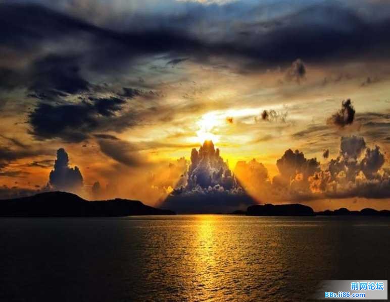 跟佛祖降临似得~