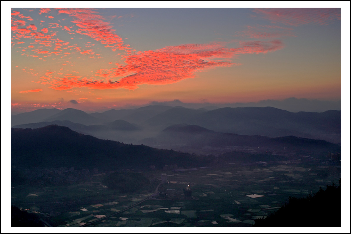 晨曦BI0E5686-7_HDR2.JPG
