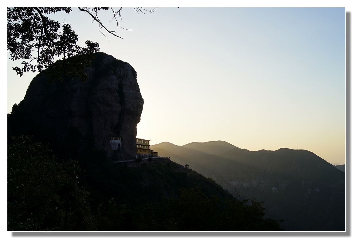 DSC09850_cr.jpg