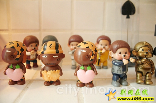 特别要提到的是他们属于第一次开店的新手,经常是自己一个电脑一杯咖啡自己玩自己的,完全不会打扰你的 ... 特别要提到的是他们属于第一次开店的新手,经常是自己一个电脑一杯咖啡自己玩自己的,完全不会打扰你的 ...