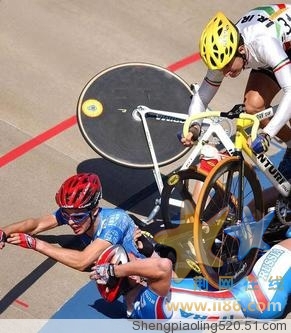 骑自行车的真有水平！