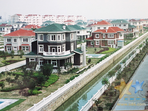 农民住的欧式别墅