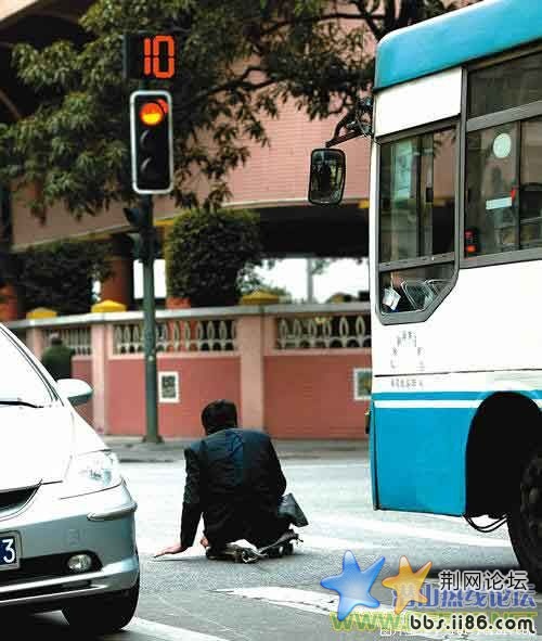 手上功夫不错，穿街走巷都*它