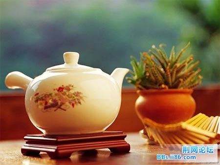 老年人喝茶宜早少淡(组图)2.jpg
