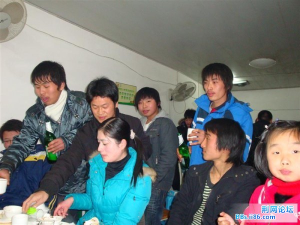 挨个排队敬酒 (中等).JPG