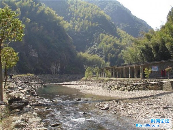 这里叫原始森林公园吧