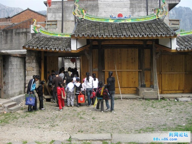 参观结束，下一个景点去喽。