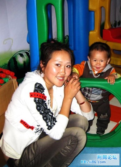 可爱的天鑫宝宝和美丽的天鑫妈妈