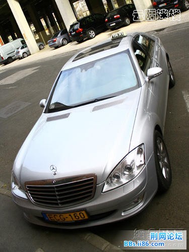 匈牙利的奔驰S出租车