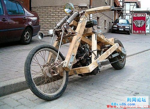 这是刚买的摩托车