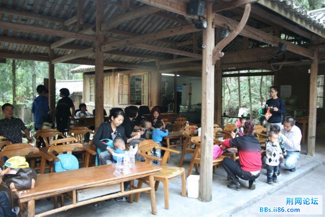 观看表演之前，休息一下