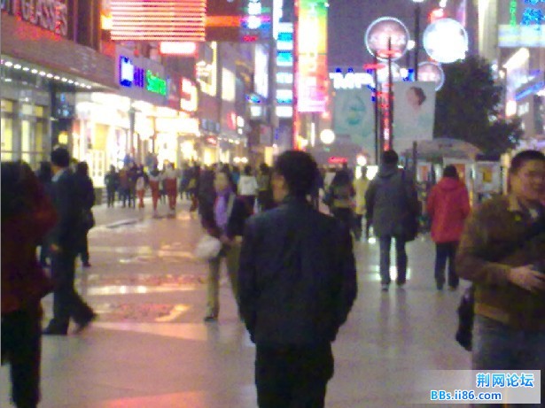 在路上、习惯了一个人的旅程。