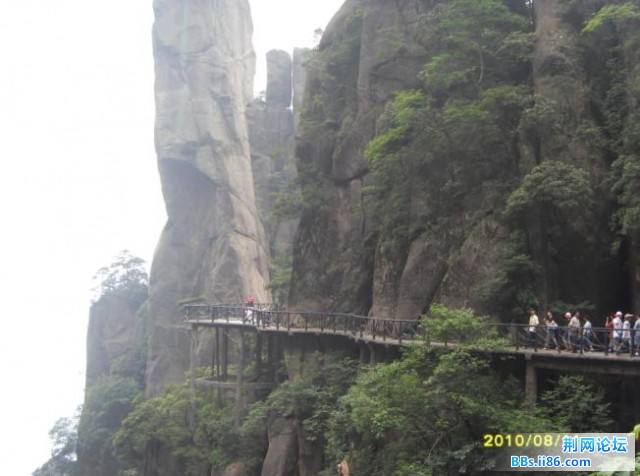 栈道1.jpg