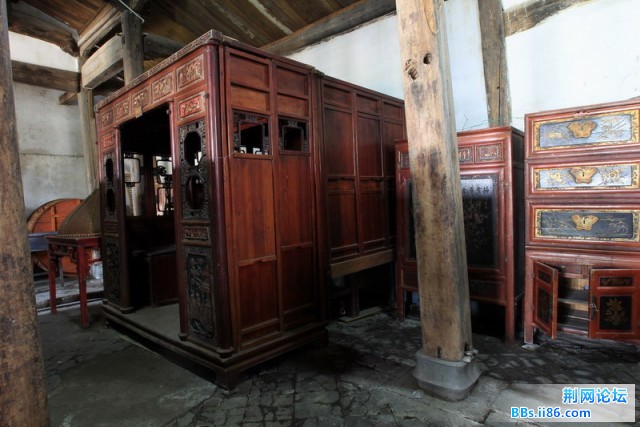 BI0E1864古家具.JPG
