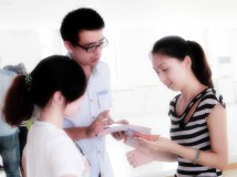 镇领导看望“少儿排舞队”
